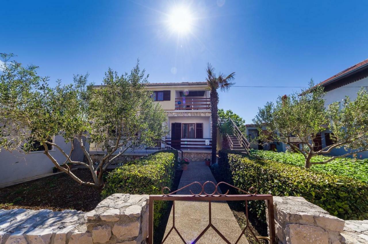 Apartment Matkos - With Garden And Terrace Nin Luaran gambar